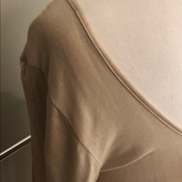 NWT LAILA JAYDE SCOOP NECK LONG SLEEVE - Picture 4 of 4